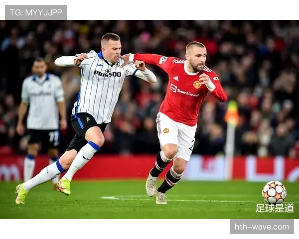 曼联定位球战术焕然一新，攻防两端强势崛起