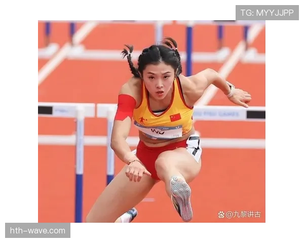 吴艳妮赛前喝冰美式像打卡上班，网友：这姐是田径圈刘亦菲还是自律狂魔？